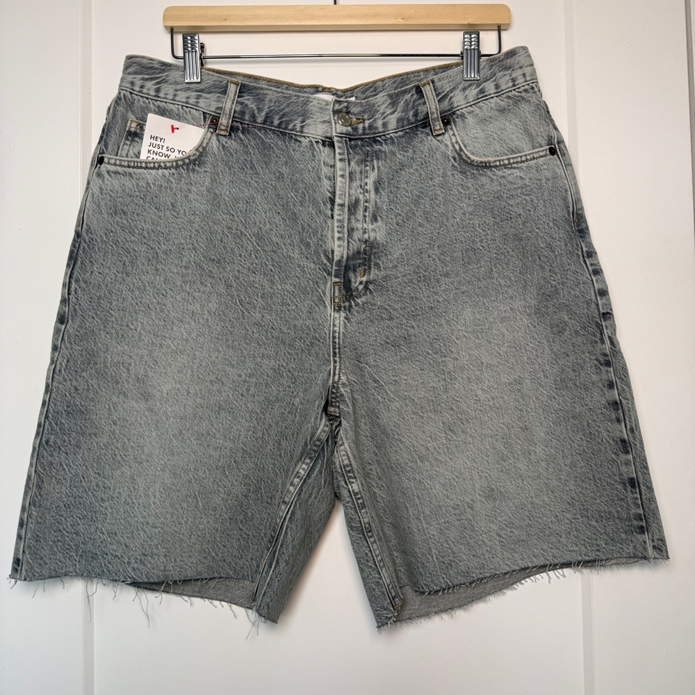 NWT Topshop Loose Fit Cotton Denim Jeans Shorts in Gravel Wash 8